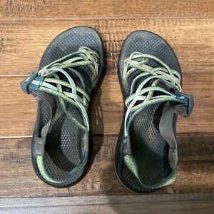 Women’s Chaco Size 7